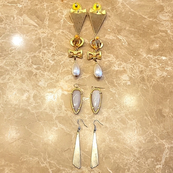 Set of 4 Pairs of Earrings - Picture 10 of 12